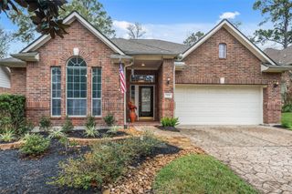 326 Creekwood W, Montgomery, TX 77356
