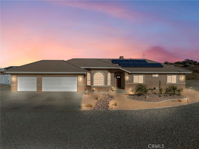 7925 Anaconda, Oak Hills, CA 92344