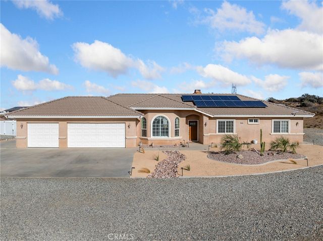 7925 Anaconda, Oak Hills, CA 92344