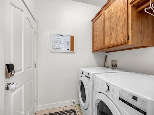 7925 Anaconda, Oak Hills, CA 92344