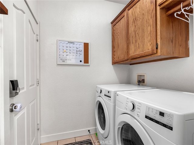 7925 Anaconda, Oak Hills, CA 92344