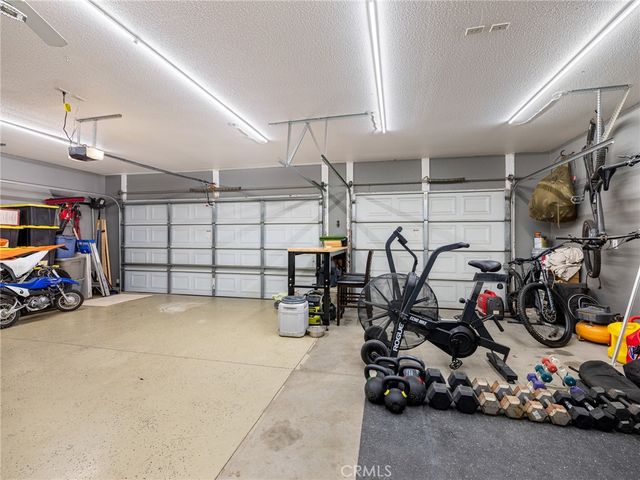 7925 Anaconda, Oak Hills, CA 92344