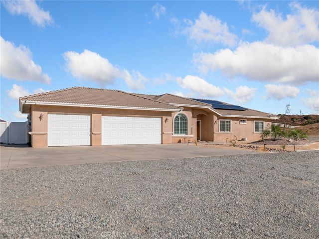 7925 Anaconda, Oak Hills, CA 92344