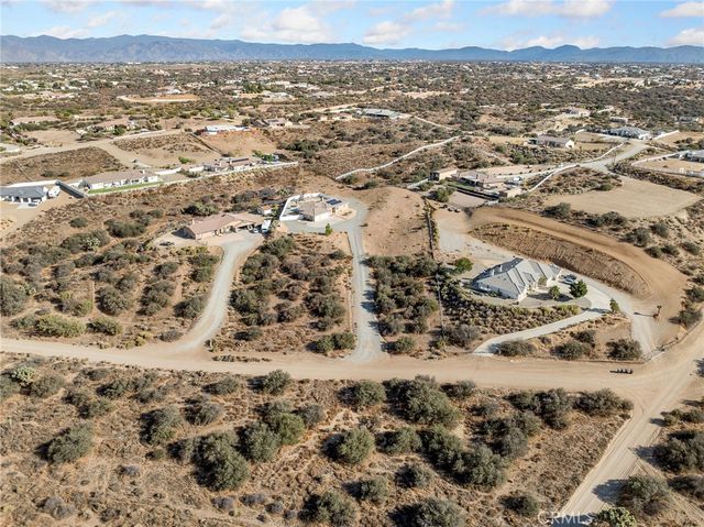 7925 Anaconda, Oak Hills, CA 92344