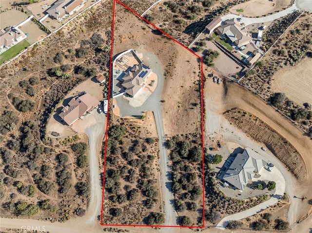 7925 Anaconda, Oak Hills, CA 92344