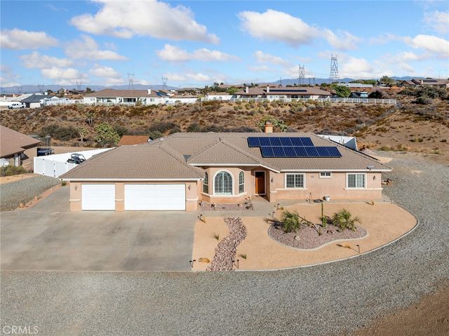 7925 Anaconda, Oak Hills, CA 92344