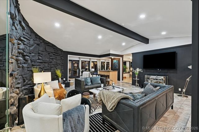 7118 S Birmingham Place, Tulsa, OK 74136