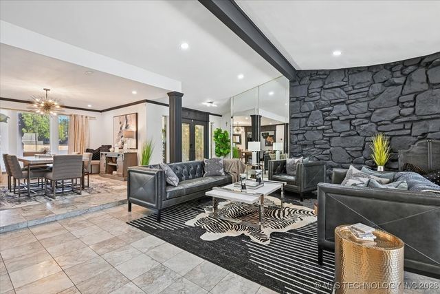 7118 S Birmingham Place, Tulsa, OK 74136