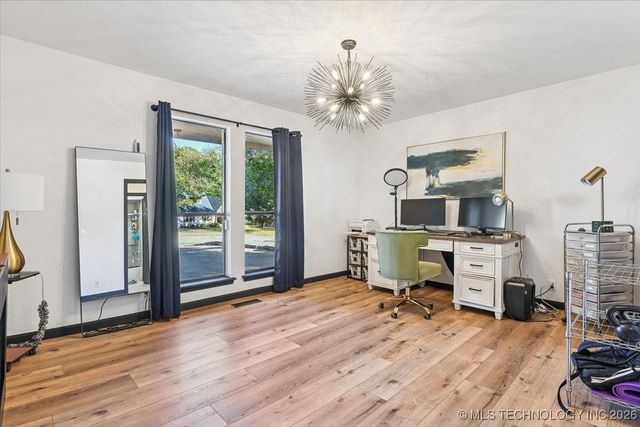 7118 S Birmingham Place, Tulsa, OK 74136