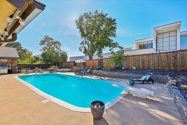 7118 S Birmingham Place, Tulsa, OK 74136