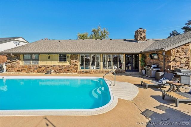 7118 S Birmingham Place, Tulsa, OK 74136