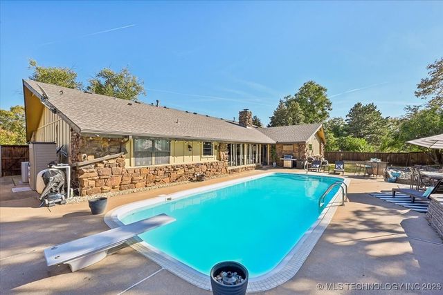 7118 S Birmingham Place, Tulsa, OK 74136