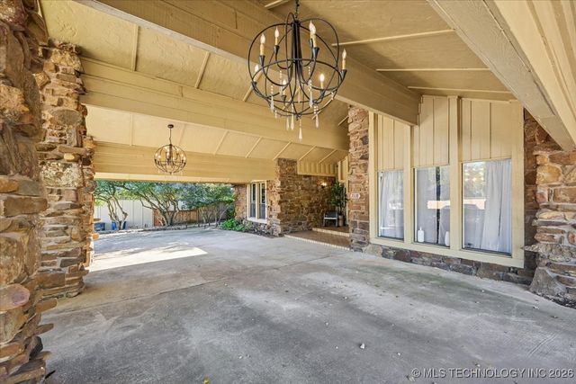 7118 S Birmingham Place, Tulsa, OK 74136