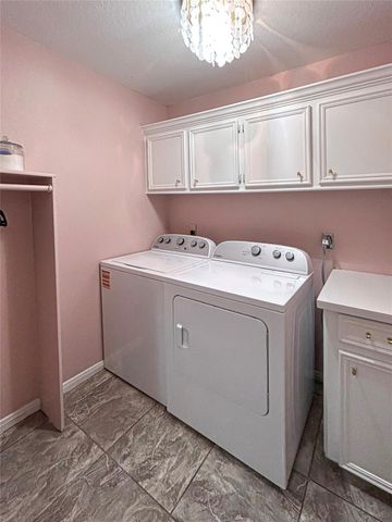 626 Sunset Trail, Angleton, TX 77515