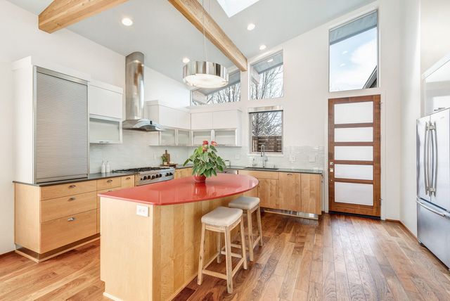 2091 NW Lemhi Pass Drive, Bend, OR 97703