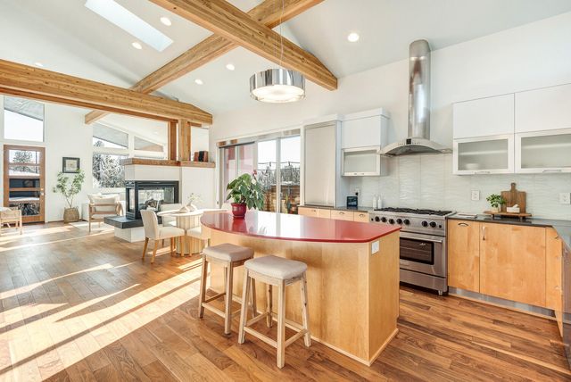 2091 NW Lemhi Pass Drive, Bend, OR 97703