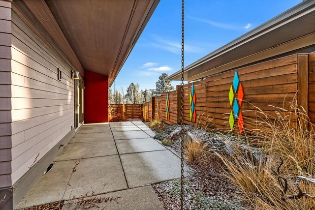 2091 NW Lemhi Pass Drive, Bend, OR 97703