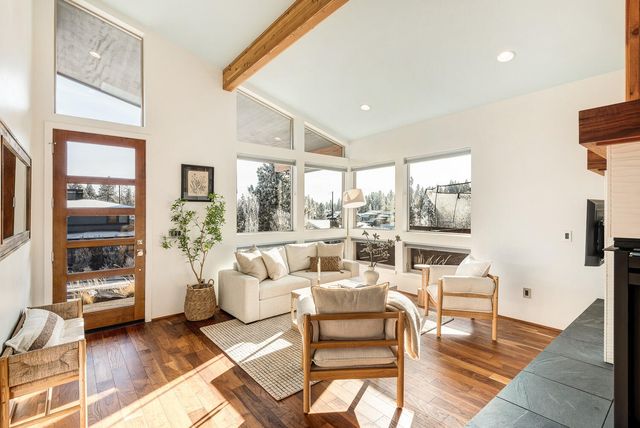 2091 NW Lemhi Pass Drive, Bend, OR 97703