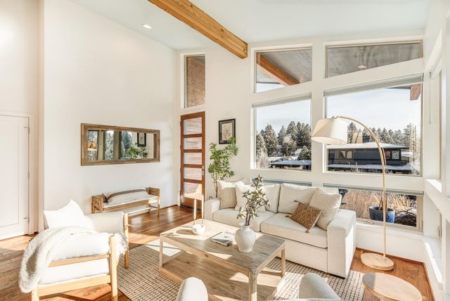 2091 NW Lemhi Pass Drive, Bend, OR 97703