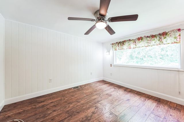 75 S Policy St Unit 45, Salem, NH 03079