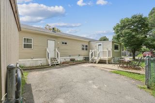 75 S Policy St Unit 45, Salem, NH 03079