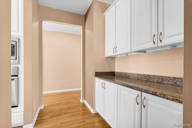 1781 Westridge Drive, Rochester, MI 48306