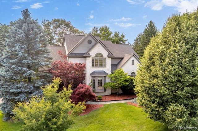 1781 Westridge Drive, Rochester, MI 48306