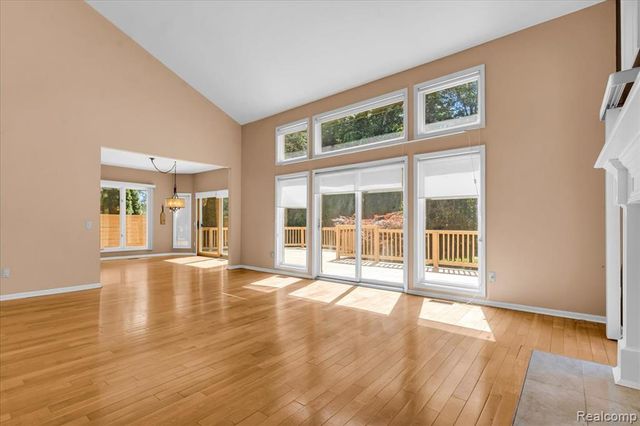 1781 Westridge Drive, Rochester, MI 48306