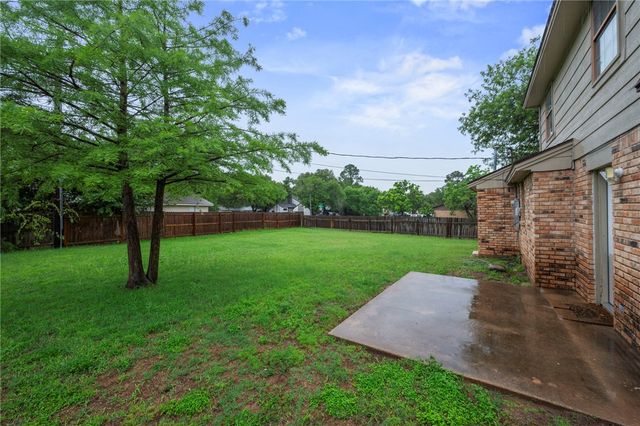 3200 Wildrye Drive, College Station, TX 77845