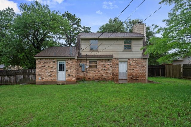 3200 Wildrye Drive, College Station, TX 77845