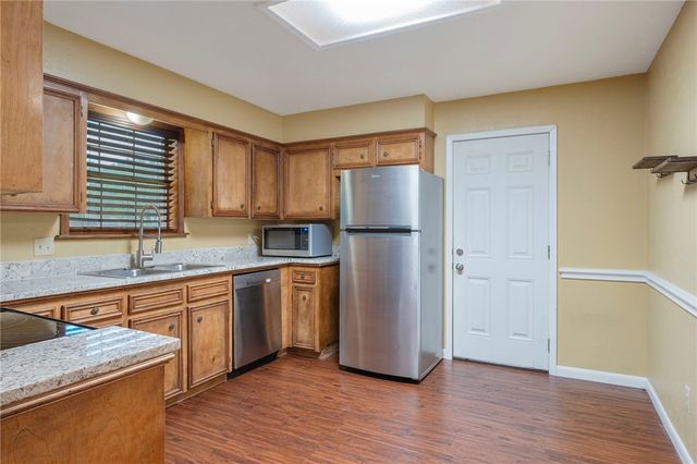 3200 Wildrye Drive, College Station, TX 77845
