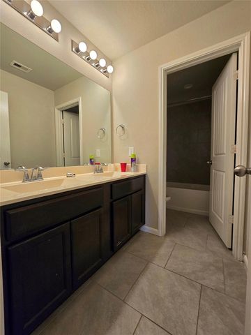 18411 Pelham Hollow Trail, Richmond, TX 77407