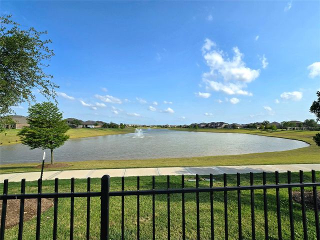 18411 Pelham Hollow Trail, Richmond, TX 77407