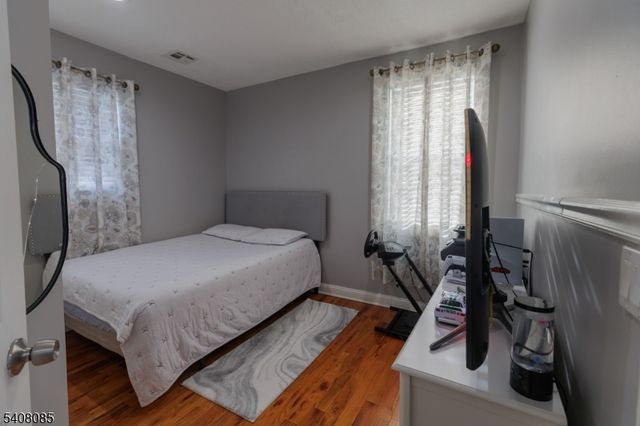 265 E Stearns St, Rahway City, NJ 07065