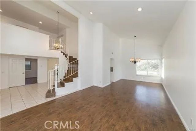 2200 Heritage, Fullerton, CA 92833