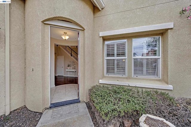 1869 Tarragon Dr, Brentwood, CA 94513