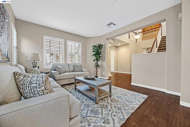 1869 Tarragon Dr, Brentwood, CA 94513