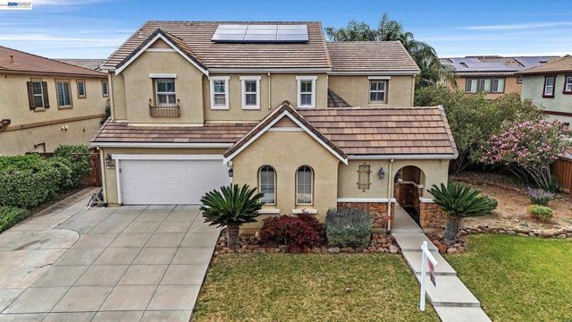 1869 Tarragon Dr, Brentwood, CA 94513