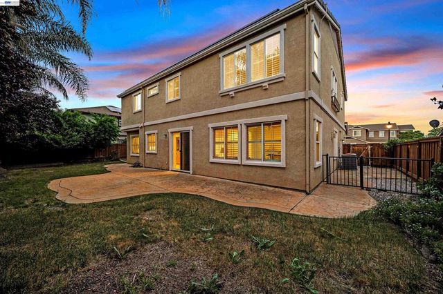 1869 Tarragon Dr, Brentwood, CA 94513