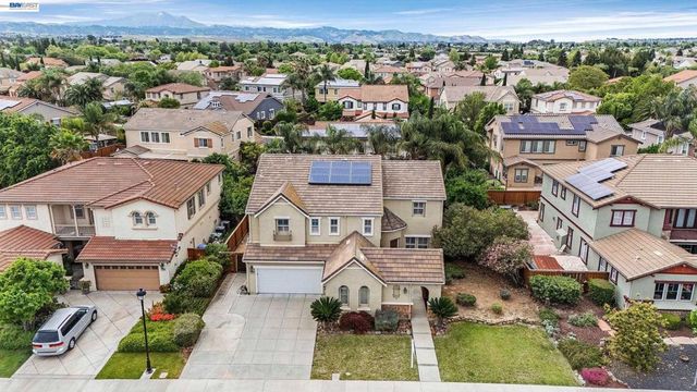 1869 Tarragon Dr, Brentwood, CA 94513