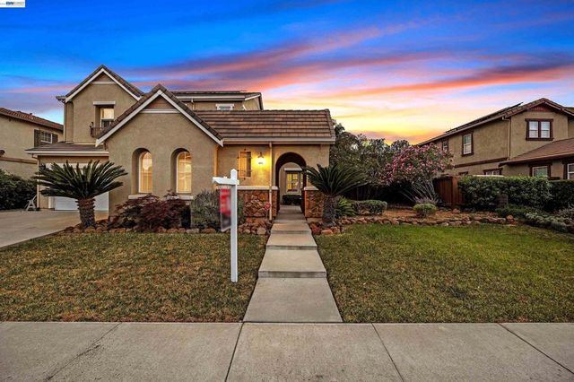 1869 Tarragon Dr, Brentwood, CA 94513