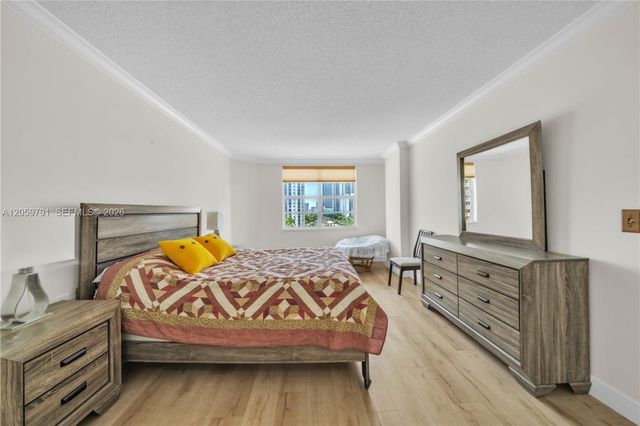 1985 S ocean dr 6p, Hallandale Beach, FL 33009