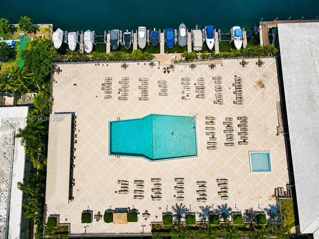 1985 S ocean dr 6p, Hallandale Beach, FL 33009