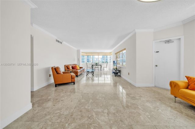 1985 S ocean dr 6p, Hallandale Beach, FL 33009
