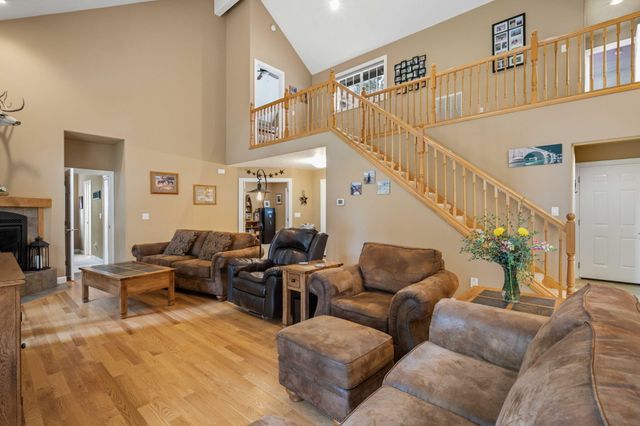 14234 Whitewater Loop, La Pine, OR 97739