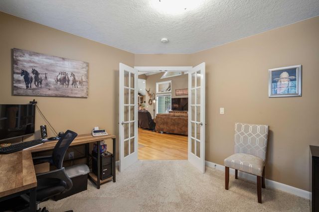14234 Whitewater Loop, La Pine, OR 97739