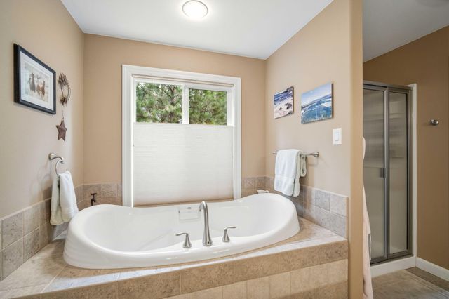 14234 Whitewater Loop, La Pine, OR 97739