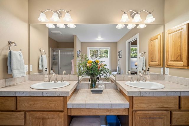 14234 Whitewater Loop, La Pine, OR 97739