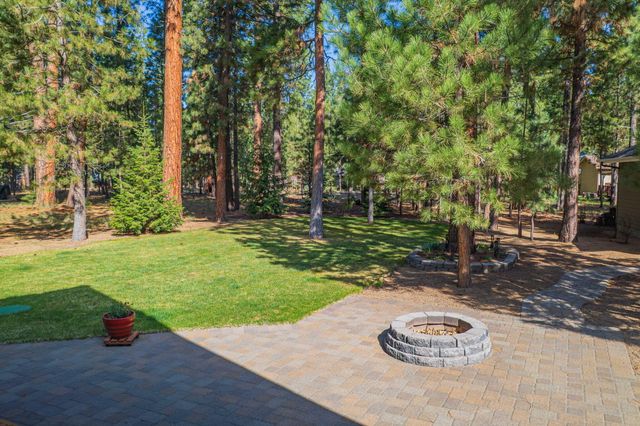14234 Whitewater Loop, La Pine, OR 97739