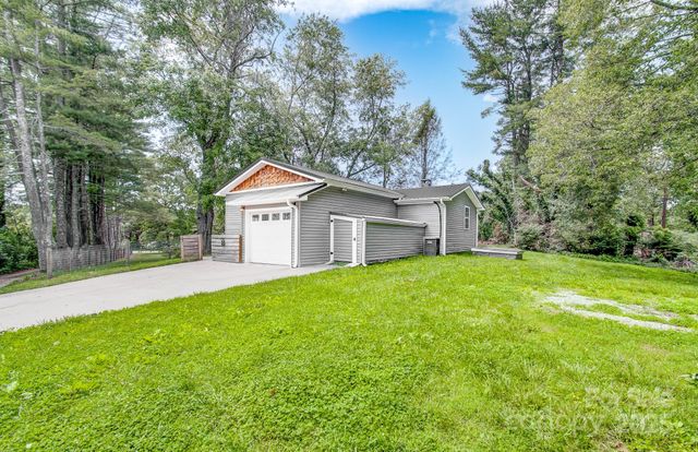 51 Alfson Circle, Hendersonville, NC 28792